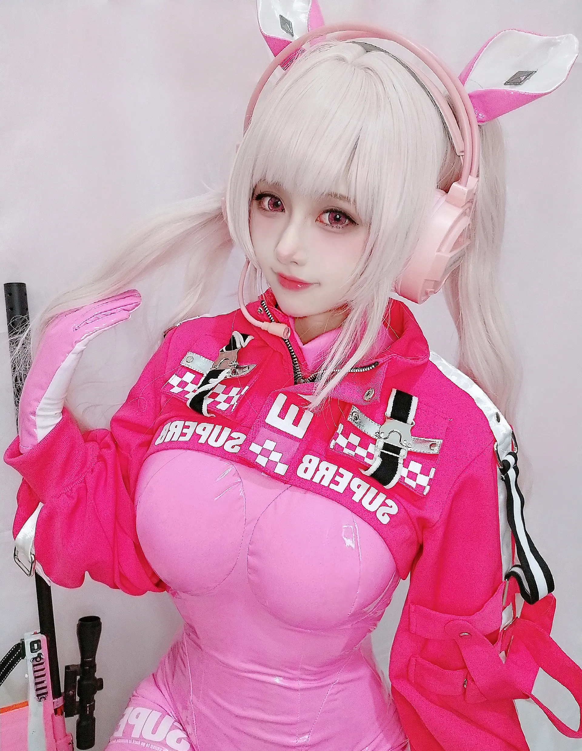 凛子酱写真合集曝光！吉他妹妹变身原神希娜引爆热搜